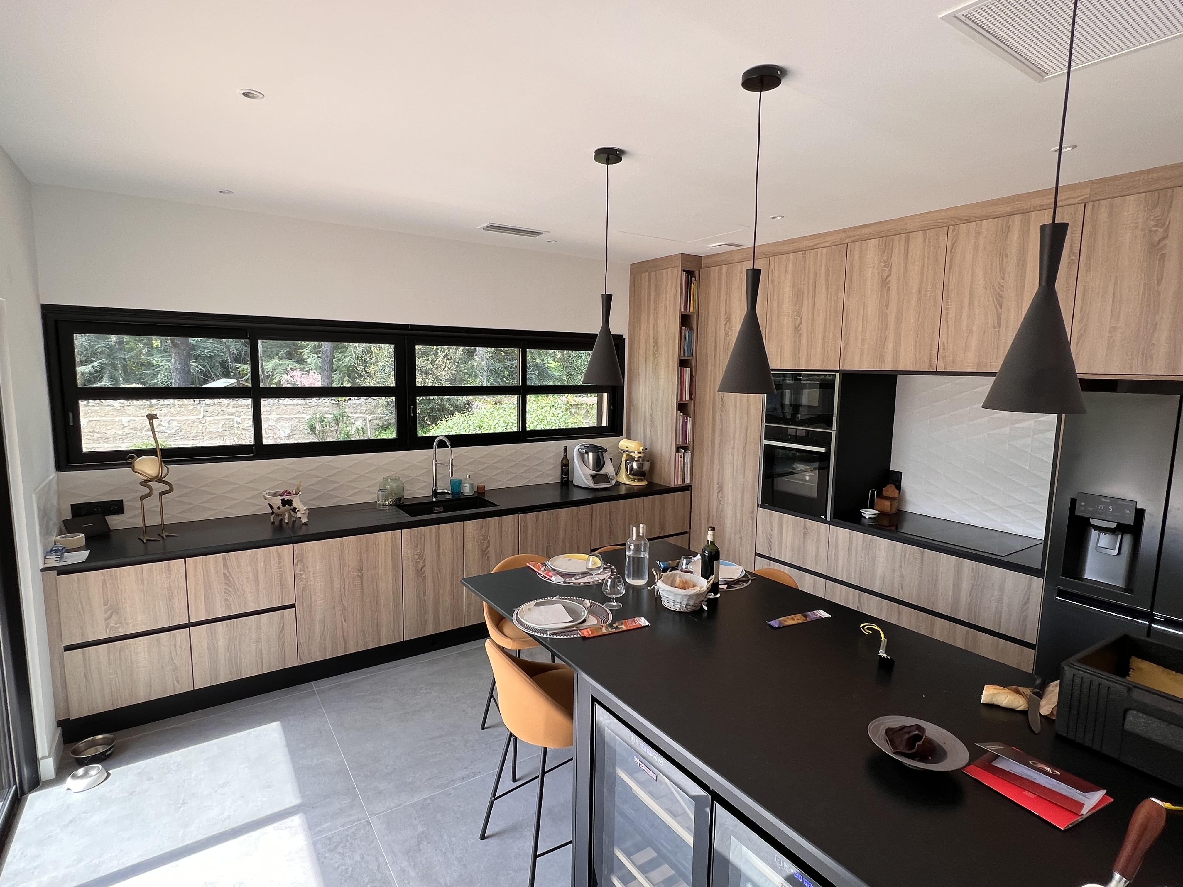 OLIVE NOIRE_2021-12-17/